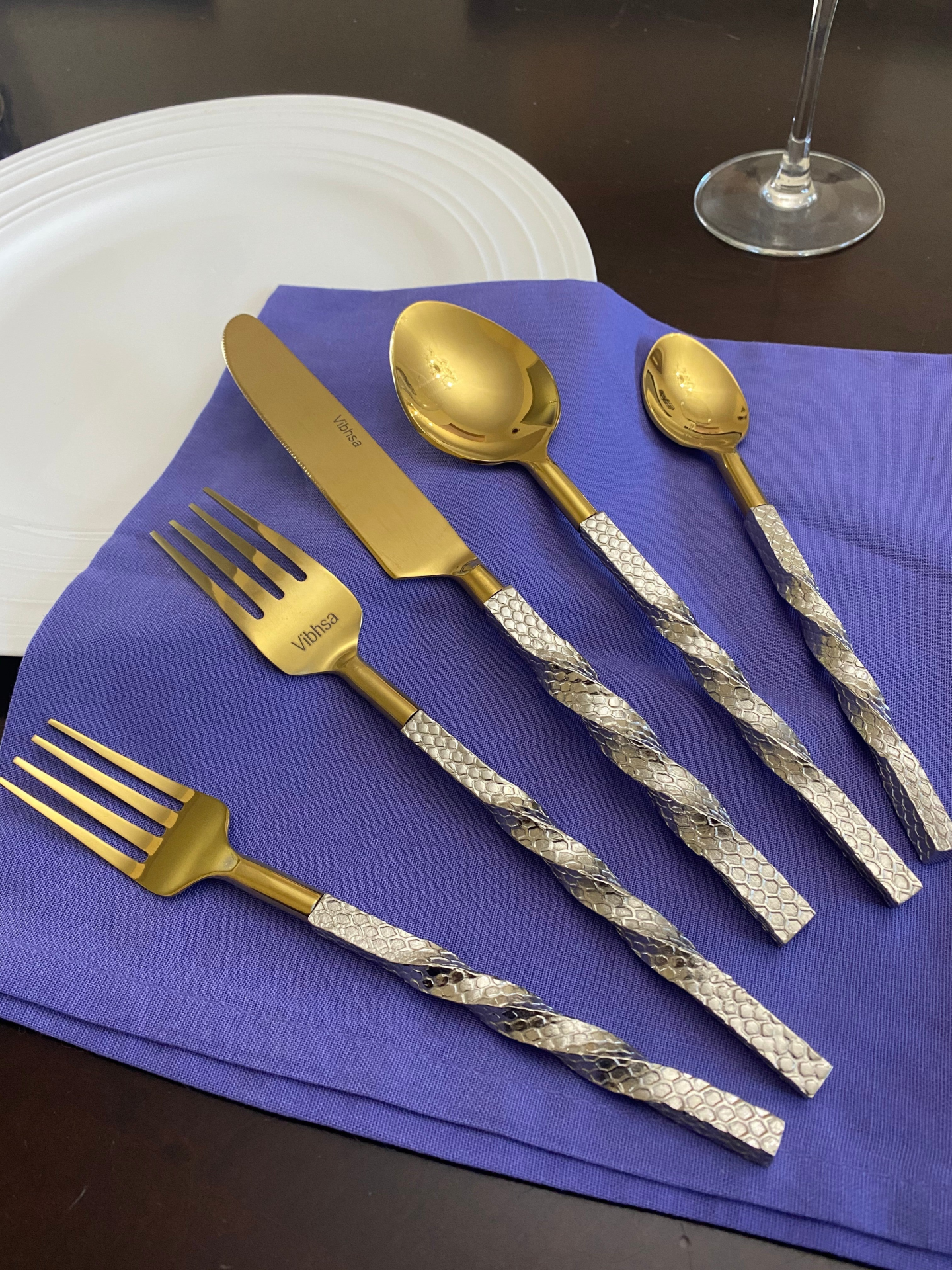 Golden Stainless Steel Flatware Set of 20 Pieces