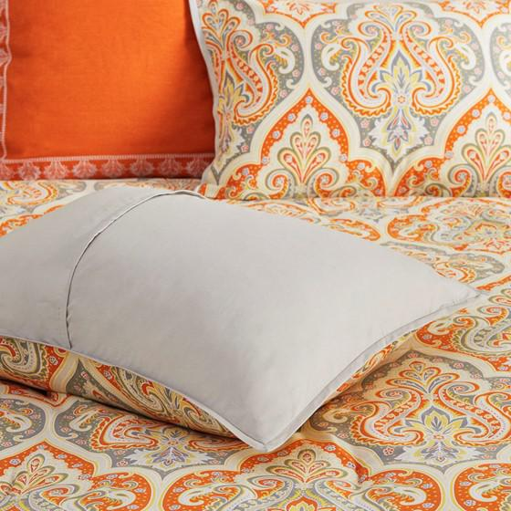 Nisha Comforter Set (92"W x 104"L)