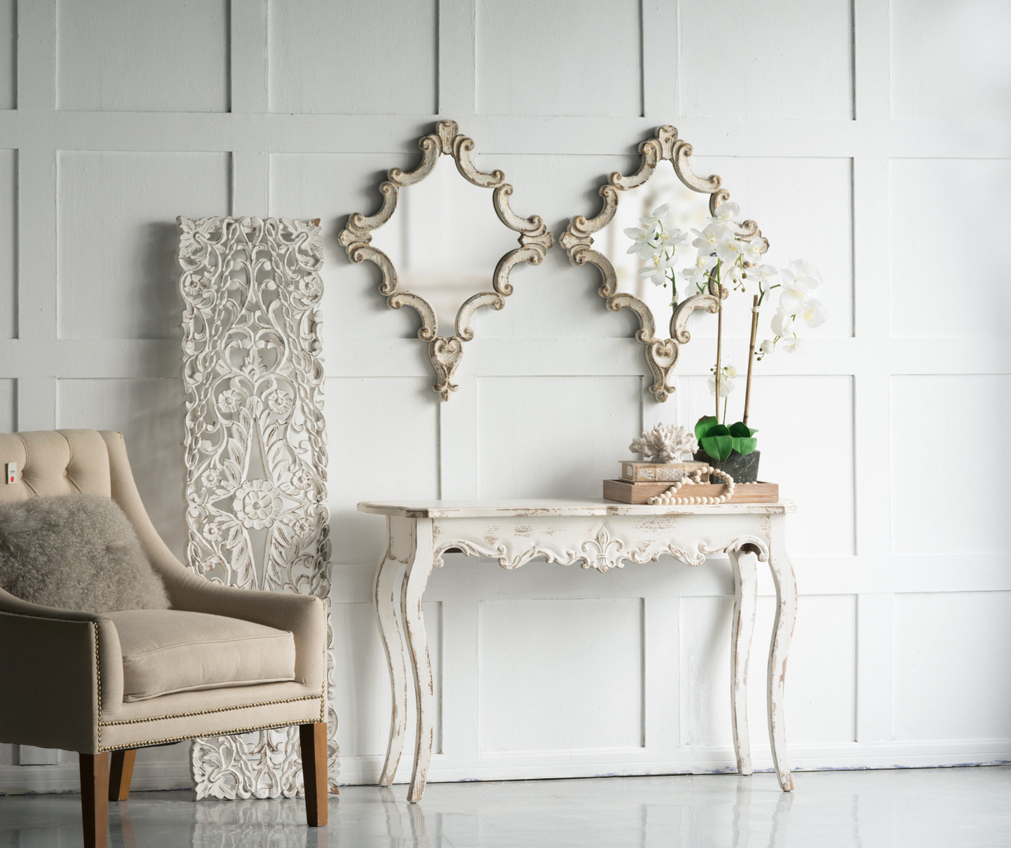 Artistic White Diamond Scrollwork Wall Mirror