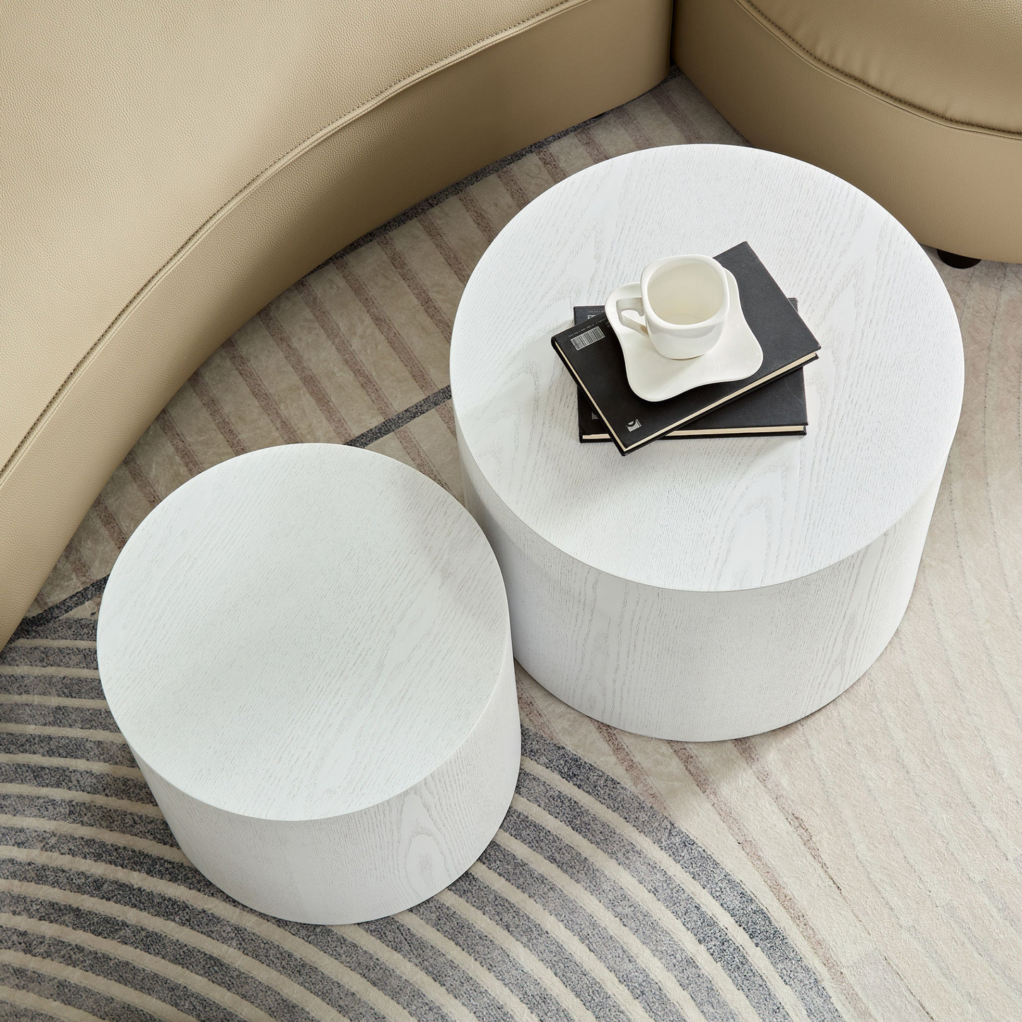 Round Coffee Table/End Table Nesting table (Set of 2)