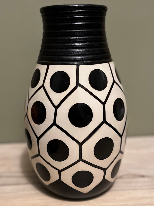 Chulucanas Geometry Ceramic Vase