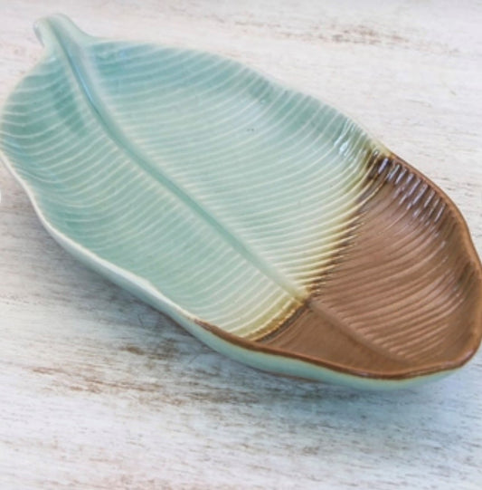 Nature Present -Leaf-Shaped Celadon Ceramic Platter from Thailand