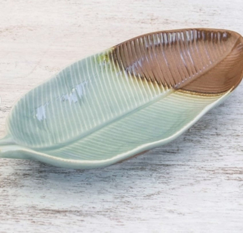 Nature Present -Leaf-Shaped Celadon Ceramic Platter from Thailand