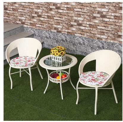 Table and Chairs/Outdoor